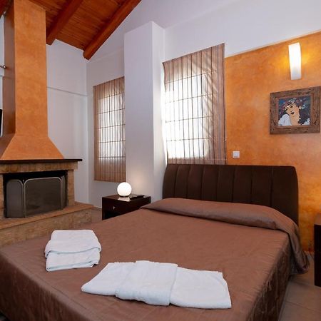 Ahilion Hotel Kalavryta Luaran gambar