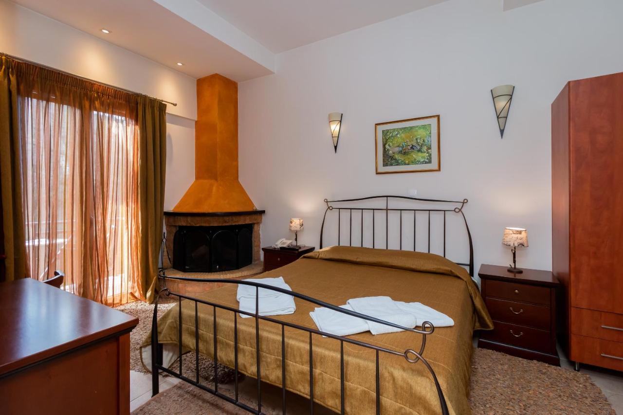Ahilion Hotel Kalavryta Luaran gambar
