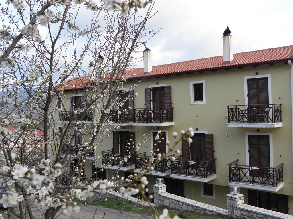 Ahilion Hotel Kalavryta Luaran gambar