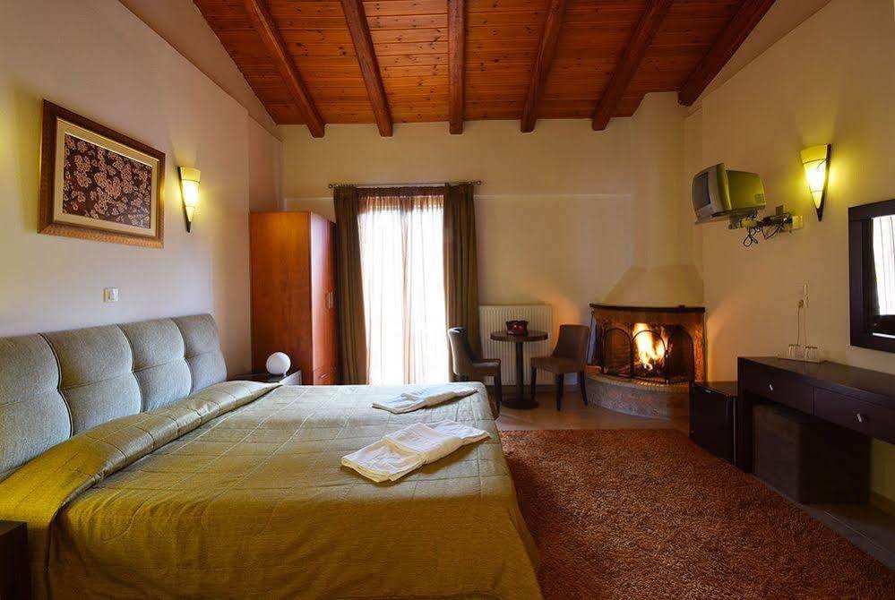 Ahilion Hotel Kalavryta Luaran gambar