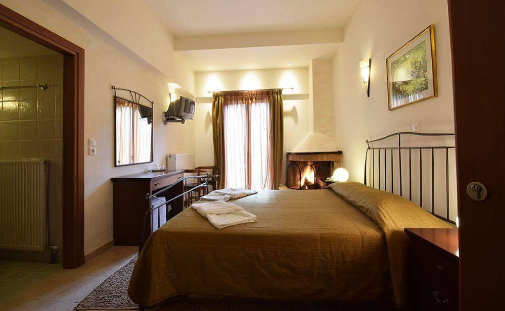 Ahilion Hotel Kalavryta Luaran gambar